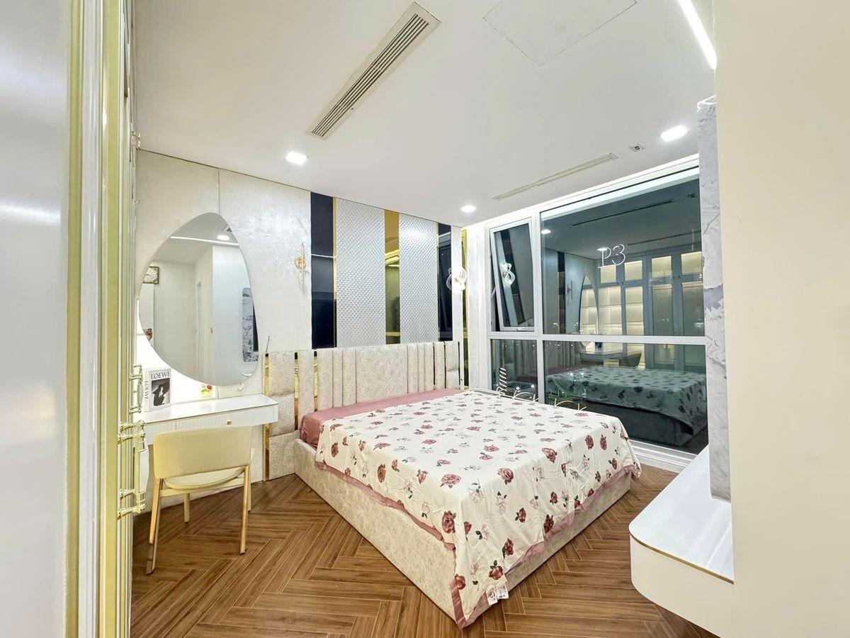 CN Căn hộ Vinhomes Central Park 4 4 Phòng Ngủ 150m2